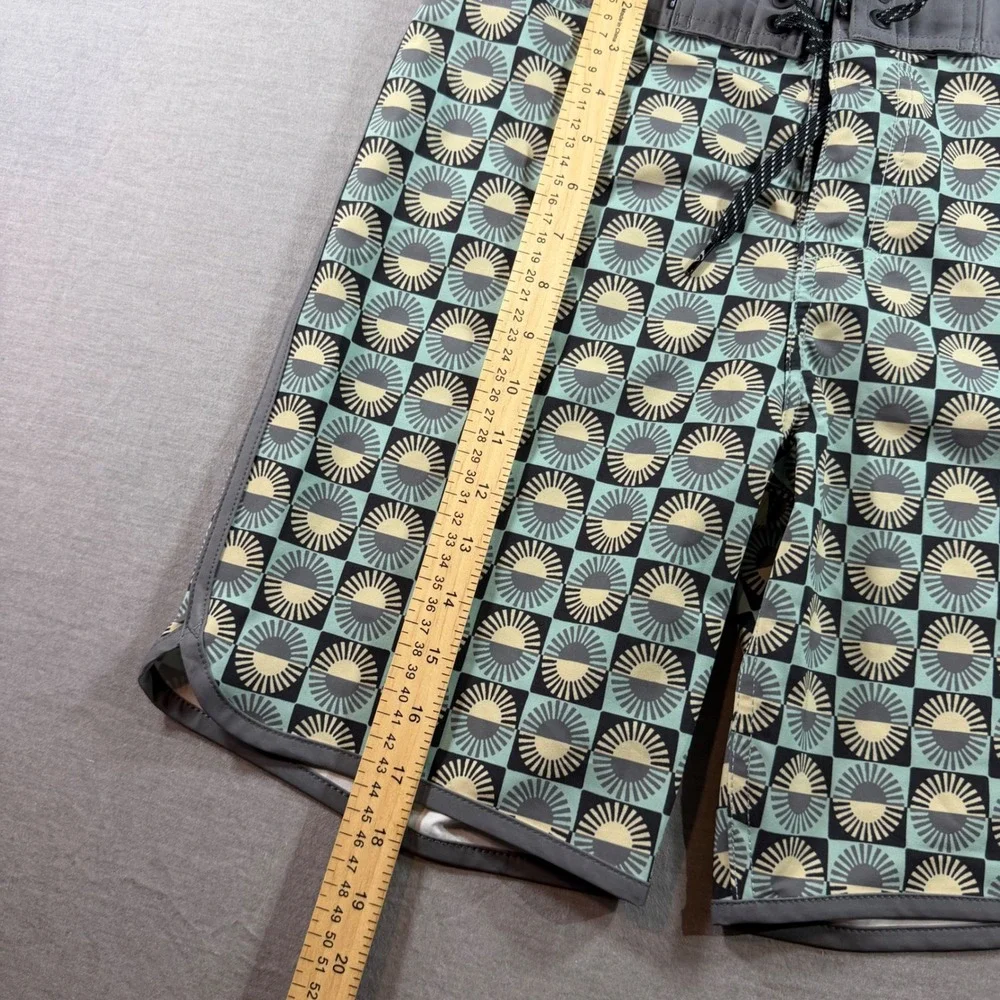 Quiksilver brand new